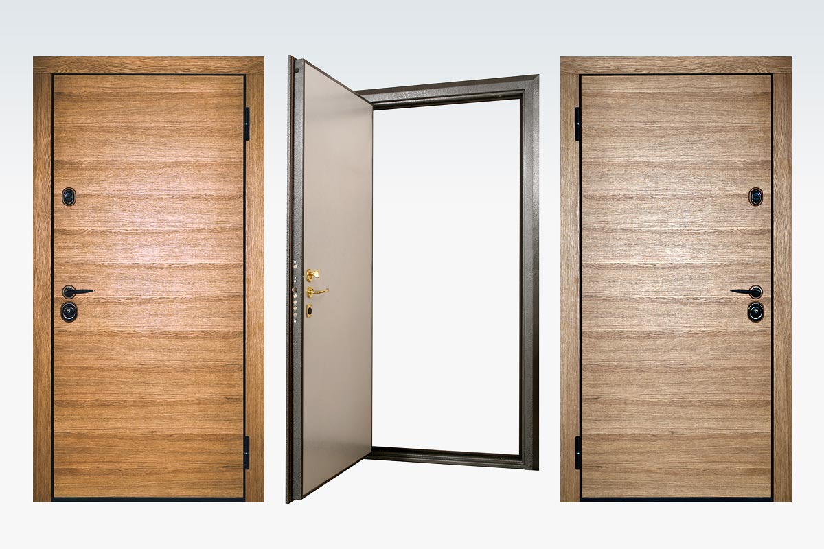 Nr. 1 ir 3 – šarvo durys su medžio drožlių plokštės LMDP abiejų durų pusių skirtingos spalvos ir medžio imitacijos raštų deriniais; centre – vidinės durų pusės metalinė dalis (rėmas ir varčios kraštas), nudažyta milteliniu būdu, o varčia - MDF plokštė, laminuota PVC plėvele