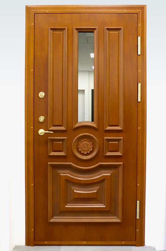Namo lauko šarvuotų durų okoume plokštės skydas su pridėtinių detalių ornamentais ir stiklo paketu